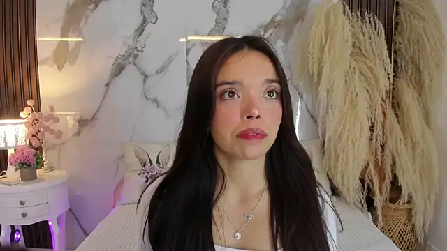 hannahill69 online show from November 8, 4:49 am