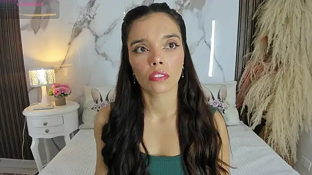 hannahill69 online show from February 26, 4:56 am