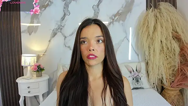 hannahill69 online show from April 7, 4:36 am