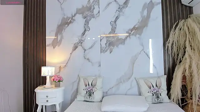 hannahill69 online show from January 17, 5:33 am