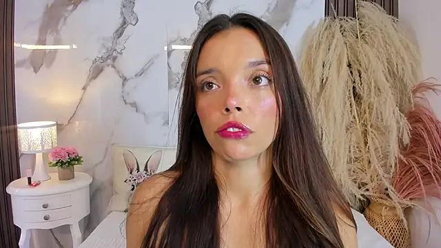 hannahill69 online show from May 27, 5:04 am