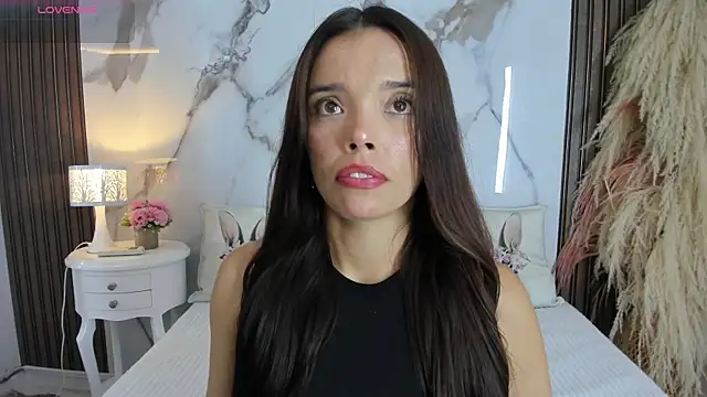 hannahill69 online show from March 4, 4:42 am