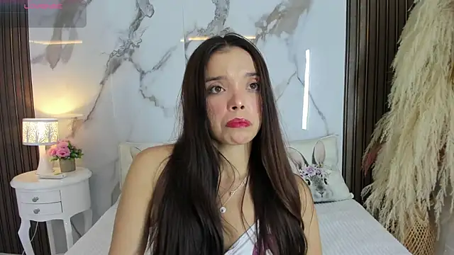 hannahill69 online show from February 11, 4:56 am