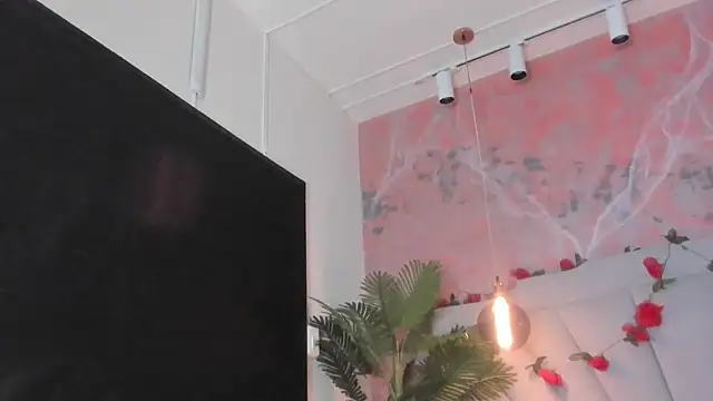 Snapshot of ValerySex_ chatting on June 3, 12:06 pm ValerySex online show from June 3, 12:06 pm