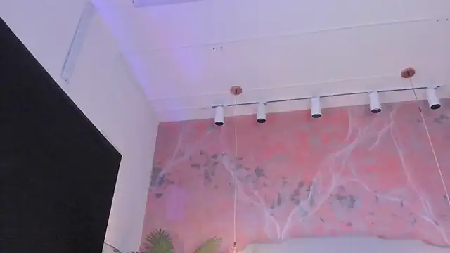 Snapshot of ValerySex_ chatting on May 4, 12:19 pm ValerySex online show from May 4, 12:19 pm