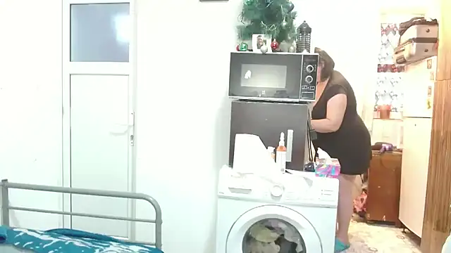 RidemerafSuzana online show from December 3, 11:42 am