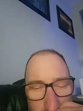 gdawg78 online show from September 29, 7:52 pm