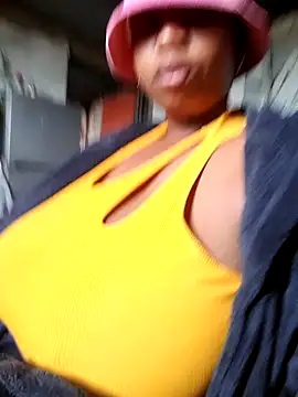 winterqueenx online show from March 17, 5:54 am