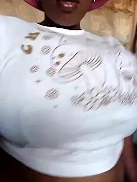 Snapshot of winterqueenx chatting on November 18, 1:58 pm winterqueenx online show from November 18, 1:58 pm