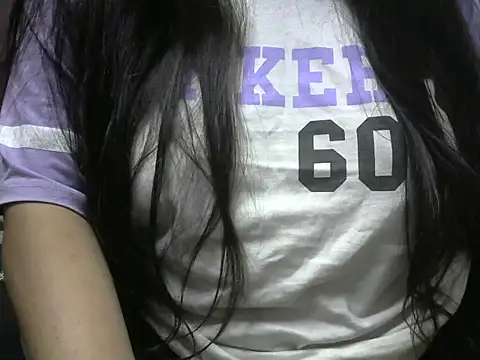 Snapshot of Bold-Radhika chatting on November 18, 2:31 pm Bold-Radhika online show from November 18, 2:31 pm