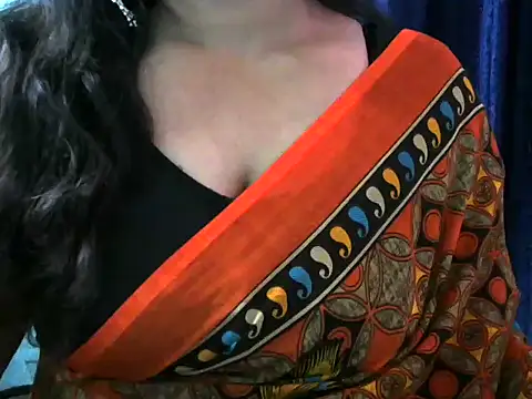 Snapshot of SexyRashmika chatting on February 4, 11:06 pm SexyRashmika online show from February 4, 11:06 pm