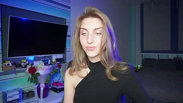 Snapshot of CassiaBlade1 chatting on September 12, 6:51 pm CassiaBlade1 online show from September 12, 6:51 pm