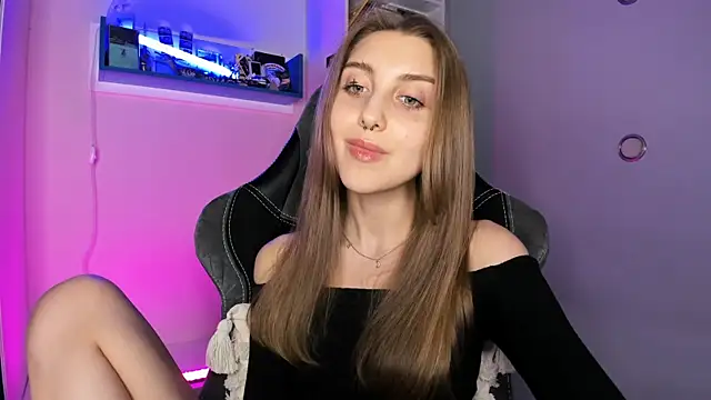 Snapshot of CassiaBlade1 chatting on March 16, 10:20 pm CassiaBlade1 online show from March 16, 10:20 pm