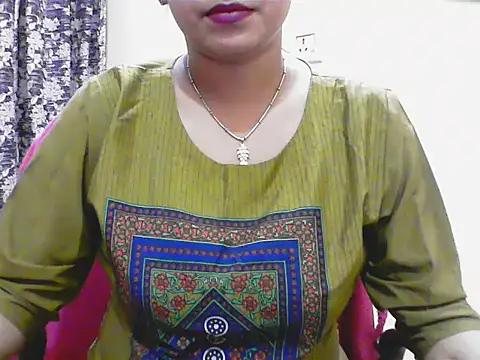 LovingPihu online show from May 5, 5:43 am