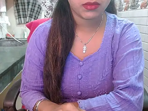 LovingPihu online show from March 9, 5:33 am