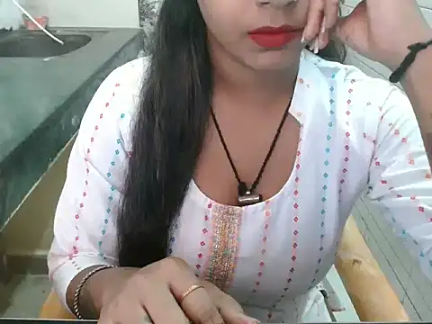 LovingPihu online show from October 11, 5:41 am