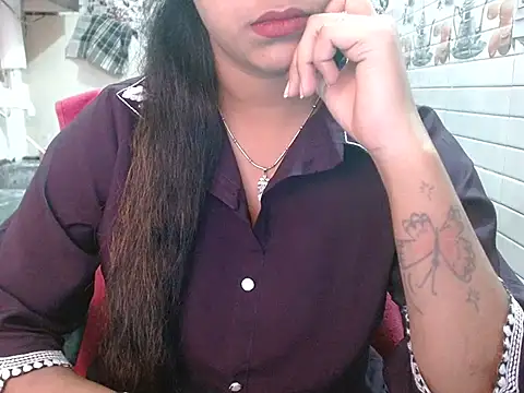 LovingPihu online show from March 25, 6:02 am