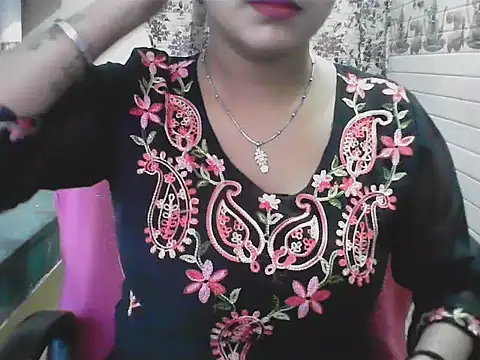 LovingPihu online show from May 30, 5:25 am
