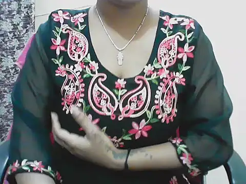 LovingPihu online show from May 11, 5:31 am