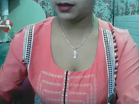 LovingPihu online show from June 1, 4:13 am