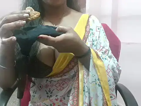 LovingPihu online show from March 21, 8:50 am