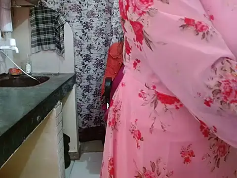 LovingPihu online show from February 13, 5:29 am