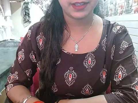 LovingPihu online show from April 2, 5:25 am