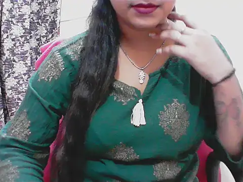LovingPihu online show from May 24, 5:40 am