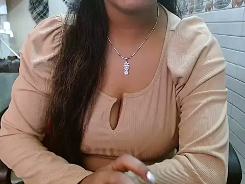 LovingPihu online show from February 11, 5:40 am