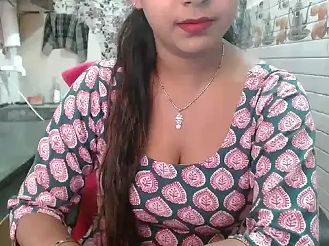 LovingPihu online show from March 13, 5:56 am