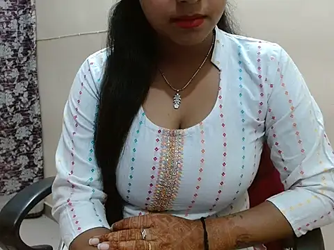 LovingPihu online show from April 14, 5:12 am