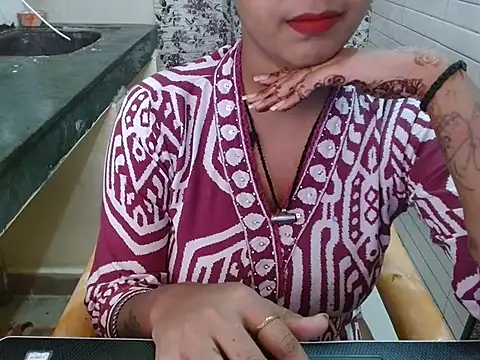 LovingPihu online show from October 15, 5:17 am