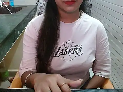 LovingPihu online show from September 11, 6:02 am