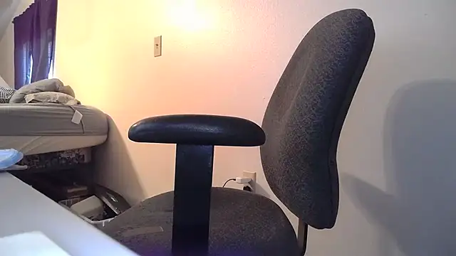 TrevorSteele online show from November 17, 10:36 pm