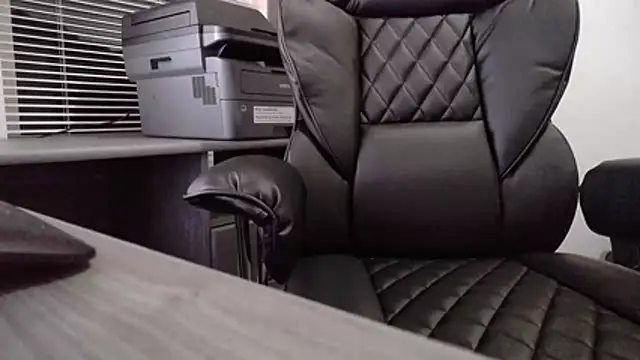 TrevorSteele online show from February 15, 6:25 am