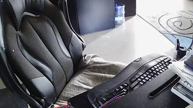 TrevorSteele online show from September 13, 2:50 pm