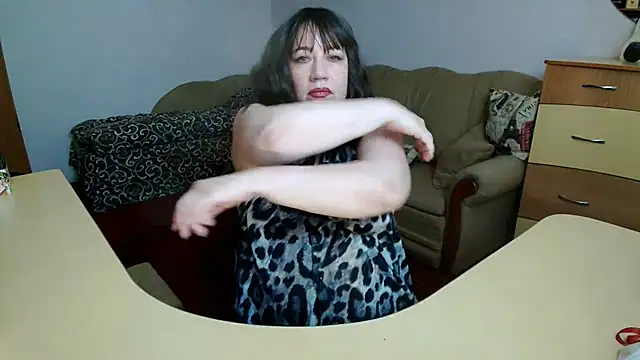 Lucretia Goldi  online show from April 18, 9:37 pm