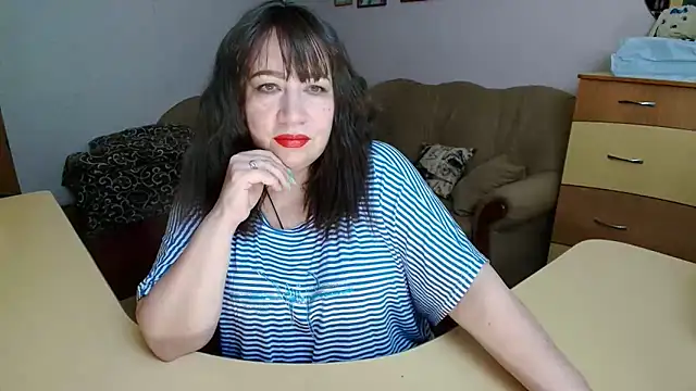 Lucretia Goldi  online show from March 28, 11:17 pm