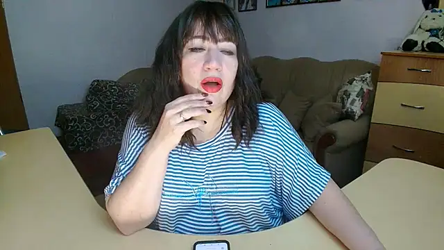 Lucretia Goldi  online show from February 5, 2:57 pm