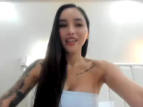 Snapshot of CaliAsian chatting on July 19, 9:28 am CaliAsian online show from July 19, 9:28 am