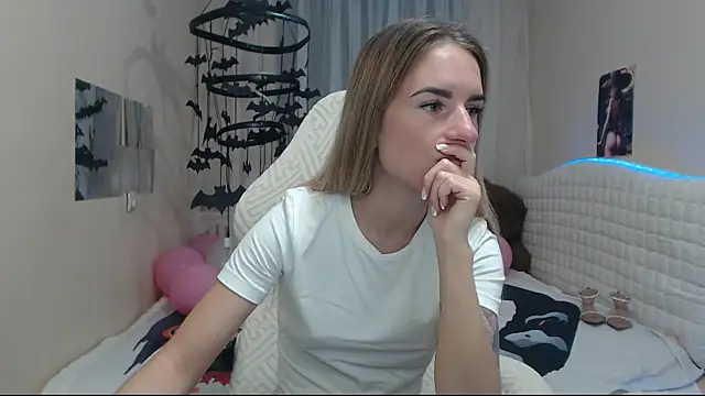 DeboraHorny online show from October 20, 6:04 am