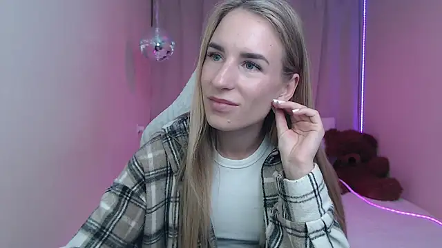 Snapshot of DeboraHorny chatting on May 16, 6:12 am DeboraHorny online show from May 16, 6:12 am