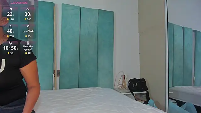 Keyla Milf online show from February 4, 9:59 am