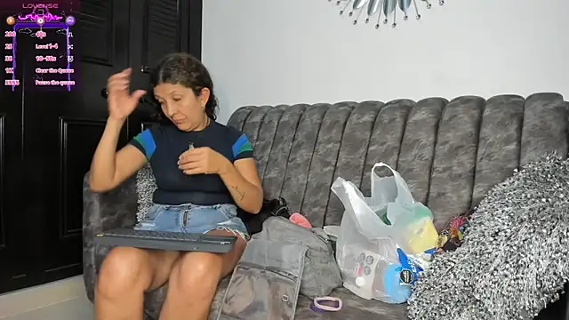 Snapshot of Keyla_Milf chatting on October 1, 2:49 am Keyla Milf online show from October 1, 2:49 am