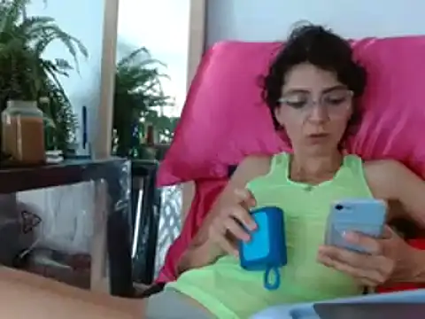 Snapshot of Labebe-rica chatting on May 5, 8:23 pm Labebe-rica online show from May 5, 8:23 pm