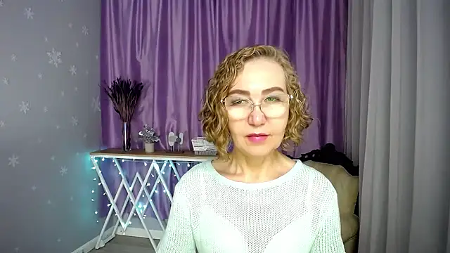 queen a n i online show from July 11, 6:03 am