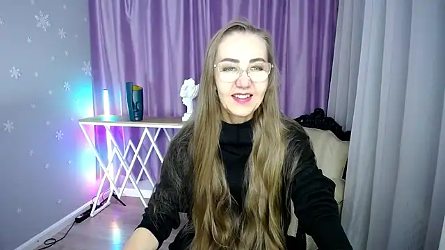 queen a n i online show from September 26, 8:54 am