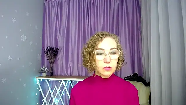 queen a n i online show from June 12, 10:57 am