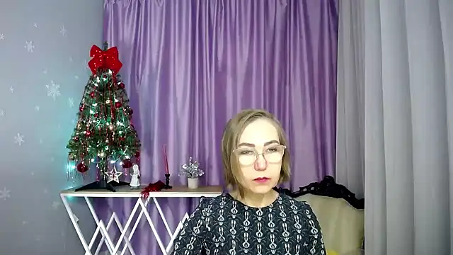 queen a n i online show from March 1, 7:08 am