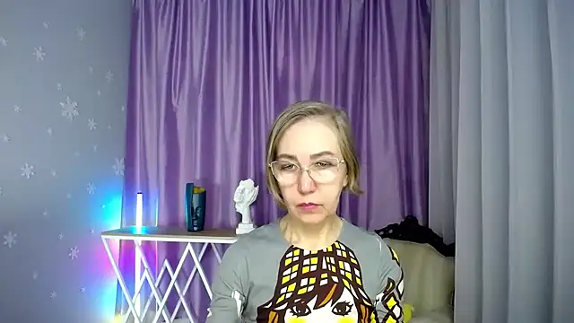 queen a n i online show from November 9, 11:25 am